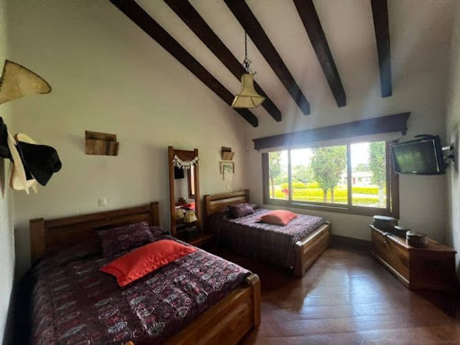 Casa de 4 alcobas en venta en Llano Grande, Rionegro, 490 m² · foto 13 de 24