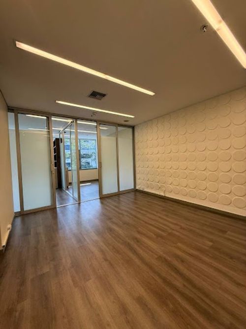 Oficina en arriendo en Milla De Oro, Medellín, 50 m² · foto 6 de 16