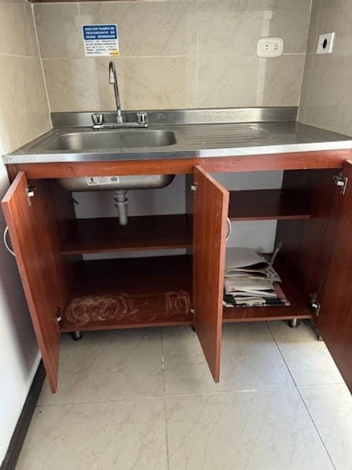 Oficina en arriendo en Aeropuerto, Rionegro, 46 m² · foto 3 de 9