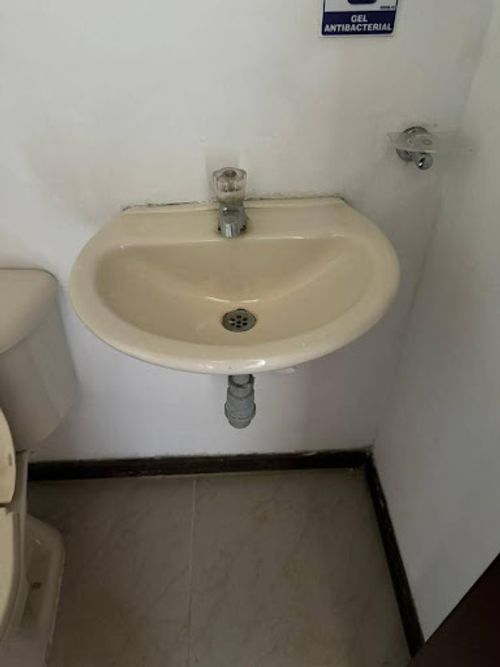 Oficina en arriendo en Aeropuerto, Rionegro, 46 m² · foto 7 de 9