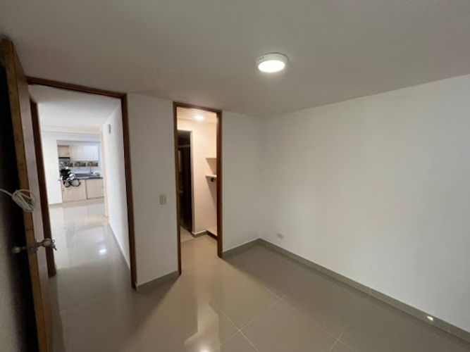 Apartamento de 2 alcobas en venta en Fontibon, Rionegro, 58 m² · foto 5 de 17