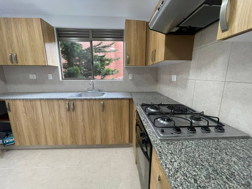 4BR House (250 m²) - 4
