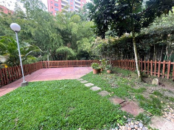 Casa de 4 alcobas en arriendo en Medellín, 250 m² · foto 7 de 24