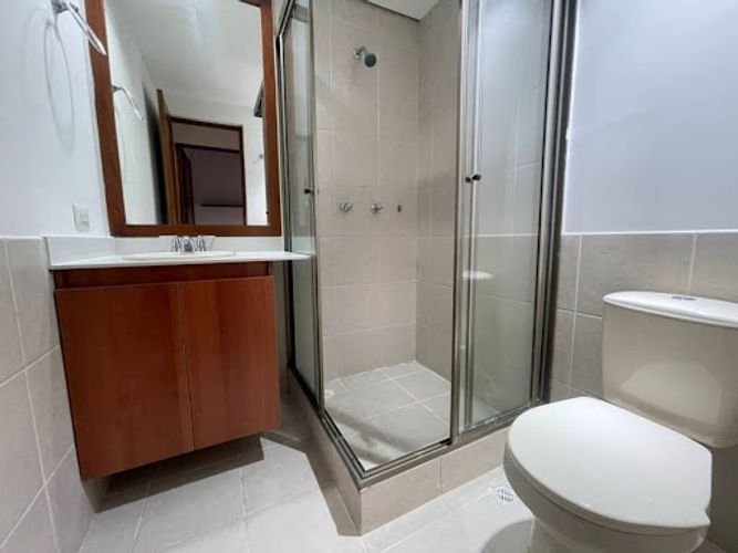 Casa de 4 alcobas en arriendo en Medellín, 250 m² · foto 11 de 24