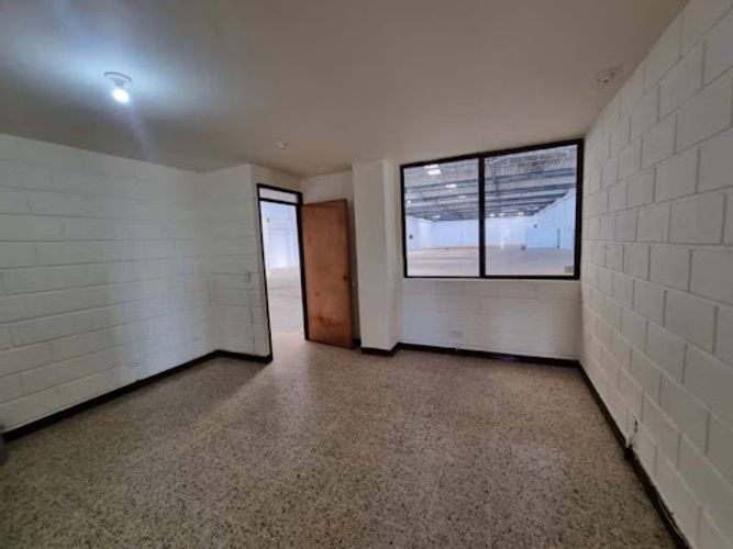 Bodega en arriendo en El Porvenir, Rionegro, 1780 m² · foto 7 de 13