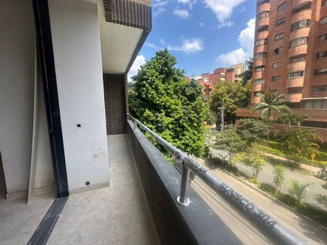 Local en arriendo en Laureles, Medellín, 86 m² · foto 3 de 11
