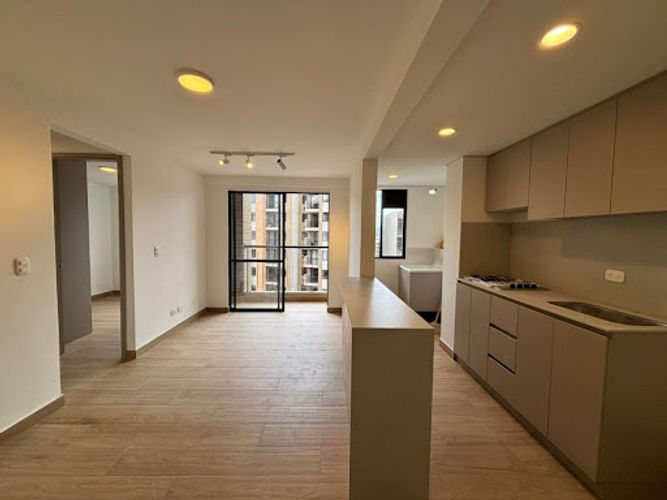 Apartamento de 2 alcobas en arriendo en Cuatro Esquinas, Rionegro, 56 m² · foto 2 de 17