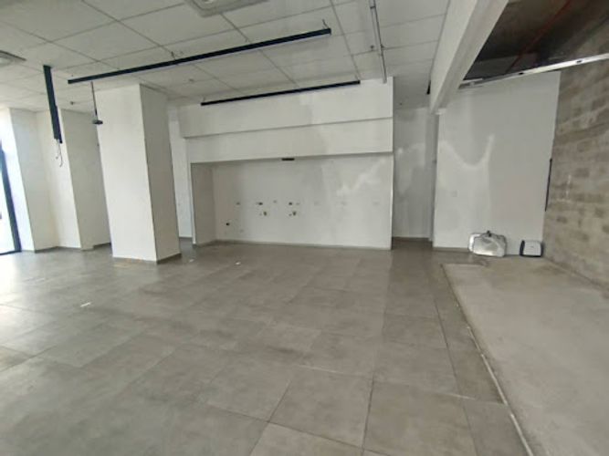 Local en arriendo en Las Casitas, Sabaneta, 120 m² · foto 2 de 11