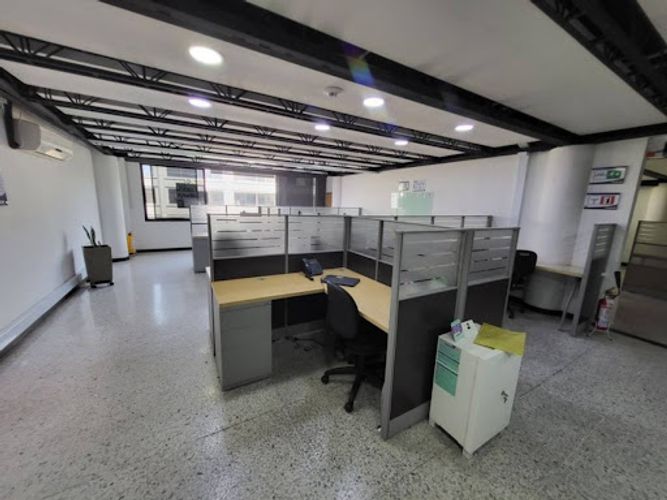 Oficina en arriendo en Primavera, Envigado, 478 m² · foto 12 de 24