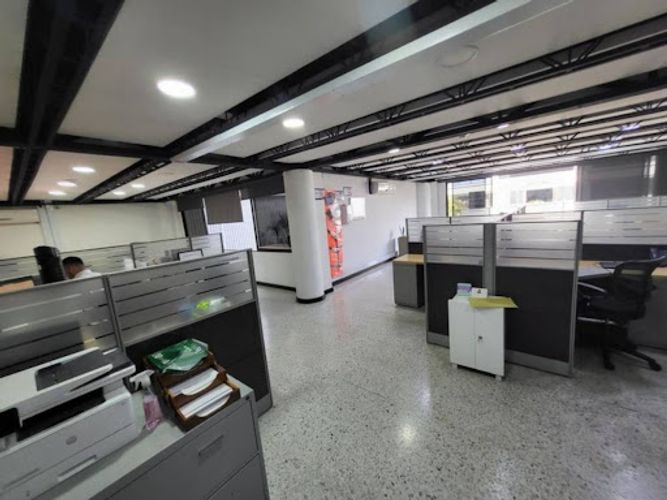 Oficina en arriendo en Primavera, Envigado, 478 m² · foto 16 de 24