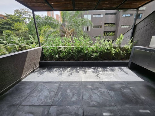 Apartamento en arriendo en La Tomatera, Medellín · foto 3 de 24