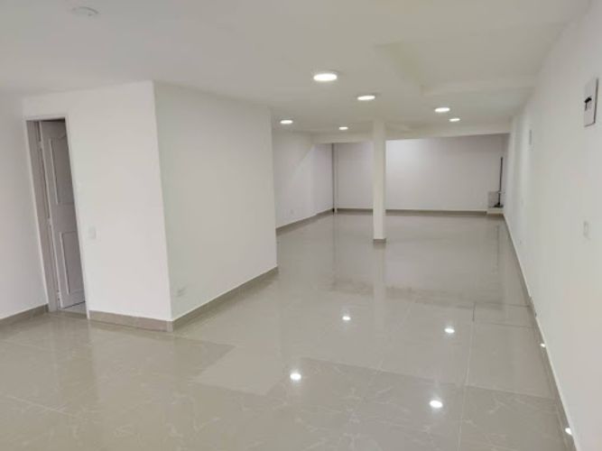 Local en arriendo en Los Colegios, Rionegro, 70 m² · foto 2 de 10