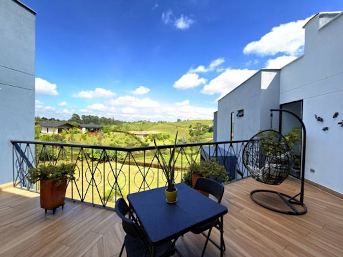 Casa de 6 alcobas en venta en El Carmen De Viboral, El Carmen de Viboral, 315 m² · foto 10 de 24