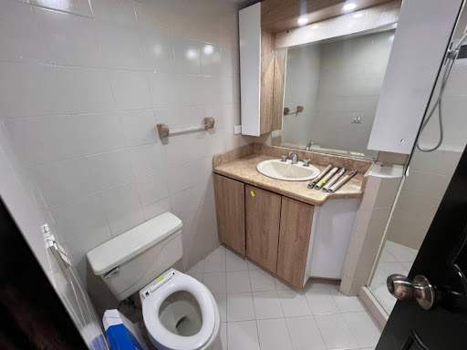 Apartamento en arriendo en Loma De Los Gonzalez, Medellín · foto 7 de 14