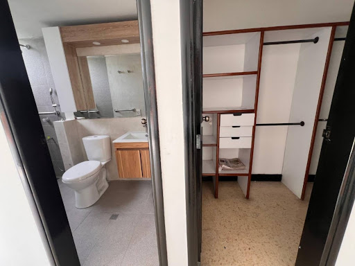 Apartamento en arriendo en Loma De Los Gonzalez, Medellín · foto 9 de 14