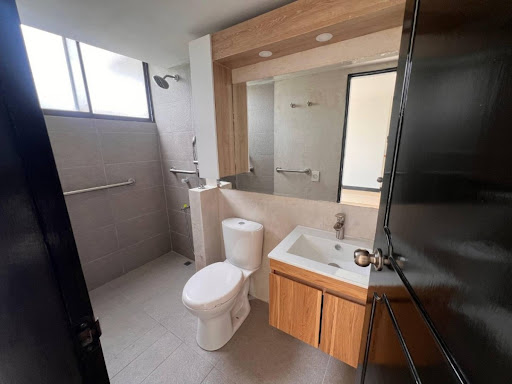 Apartamento en arriendo en Loma De Los Gonzalez, Medellín · foto 10 de 14