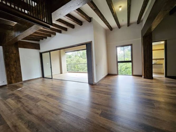 Apartamento de 3 alcobas en arriendo en Llano Grande, Rionegro, 320 m² · foto 3 de 24