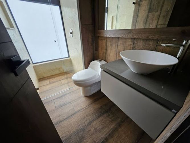 Apartamento de 3 alcobas en arriendo en Llano Grande, Rionegro, 320 m² · foto 18 de 24