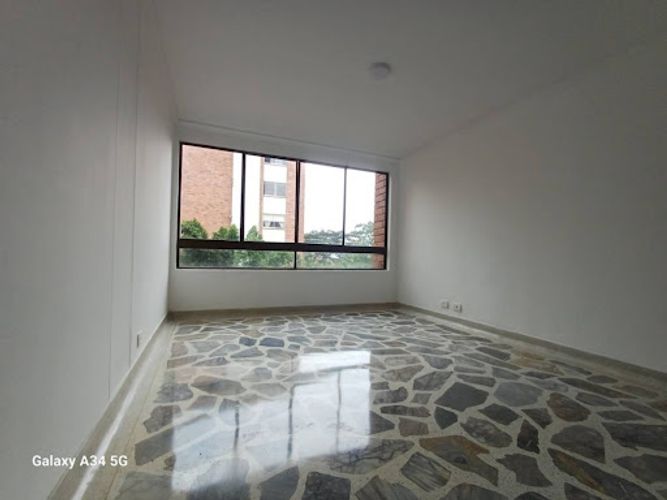 Apartamento de 3 alcobas en arriendo en Las Lomas No.2, Medellín, 142 m² · foto 7 de 24
