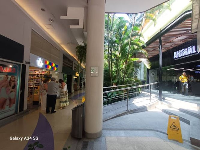 Local en arriendo en Oviedo, Medellín, 73 m² · foto 8 de 10