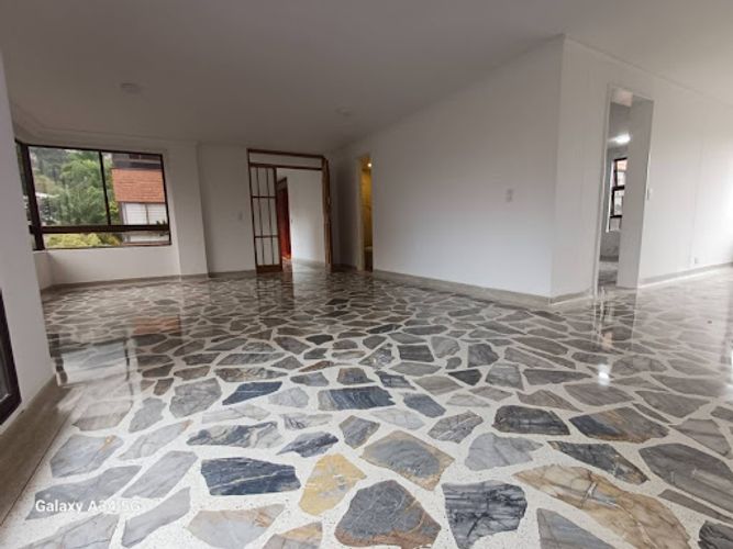 Apartamento de 3 alcobas en arriendo en Las Lomas No.2, Medellín, 142 m² · foto 20 de 24