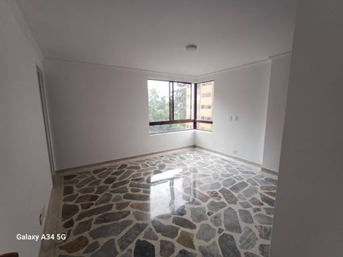 Apartamento de 3 alcobas en arriendo en Las Lomas No.2, Medellín, 142 m² · foto 22 de 24