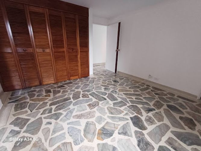 Apartamento de 3 alcobas en arriendo en Las Lomas No.2, Medellín, 142 m² · foto 23 de 24