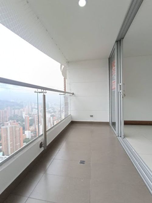 Apartamento de 2 alcobas en arriendo en Aves Maria, Sabaneta, 75 m² · foto 5 de 13