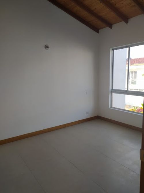 Casa de 3 alcobas en venta en Rionegro, 130 m² · foto 10 de 24