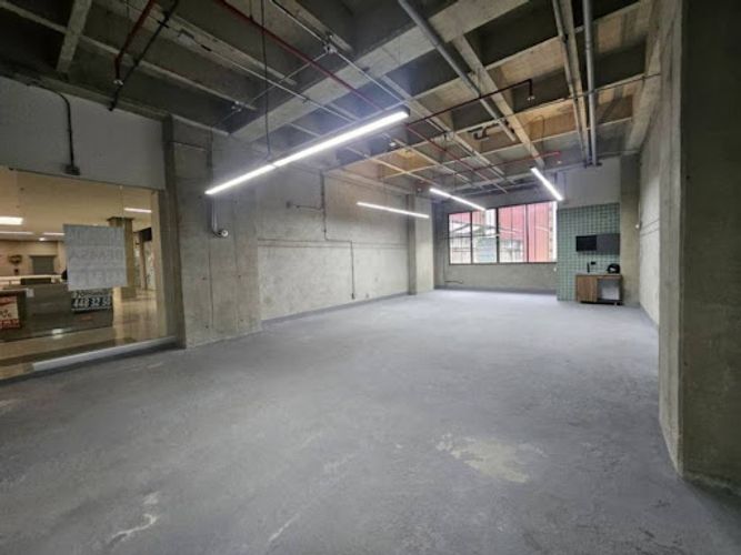 Local en arriendo en Bombona No.1, Medellín, 98 m² · foto 6 de 16