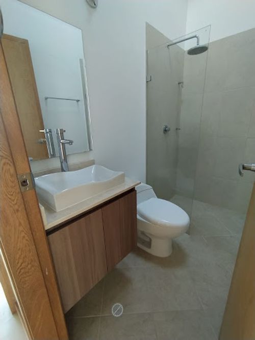 Casa de 3 alcobas en venta en Rionegro, 130 m² · foto 17 de 24