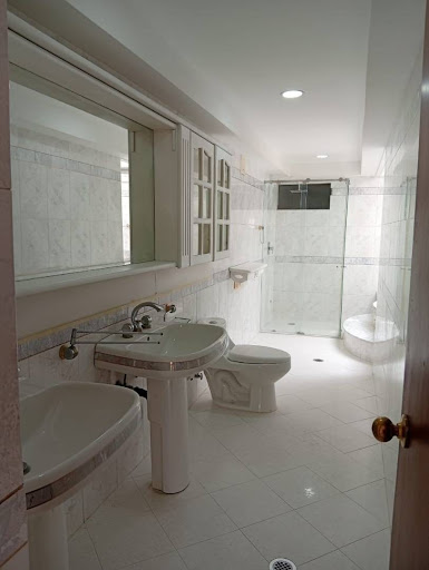 Casa en arriendo en Las Palmas, Medellín · foto 8 de 24