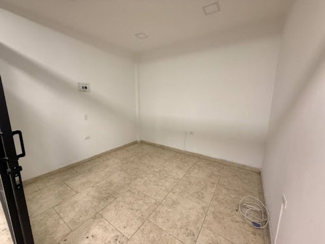 Local en arriendo en Centro, La Estrella, 25 m² · foto 5 de 24