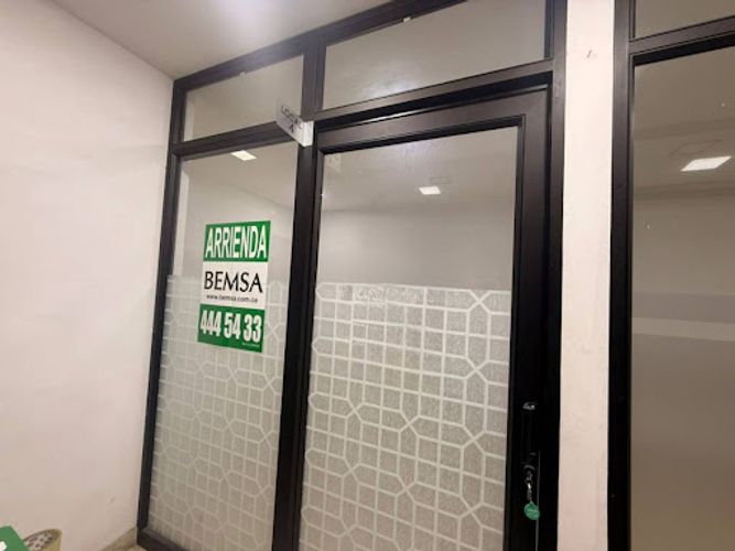 Local en arriendo en Centro, La Estrella, 25 m² · foto 10 de 24