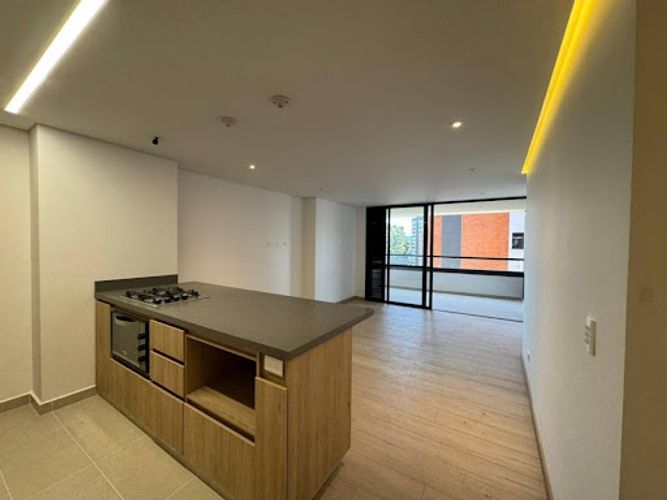 Apartamento de 2 alcobas en venta en Llano Grande, Rionegro, 79 m² · foto 2 de 20