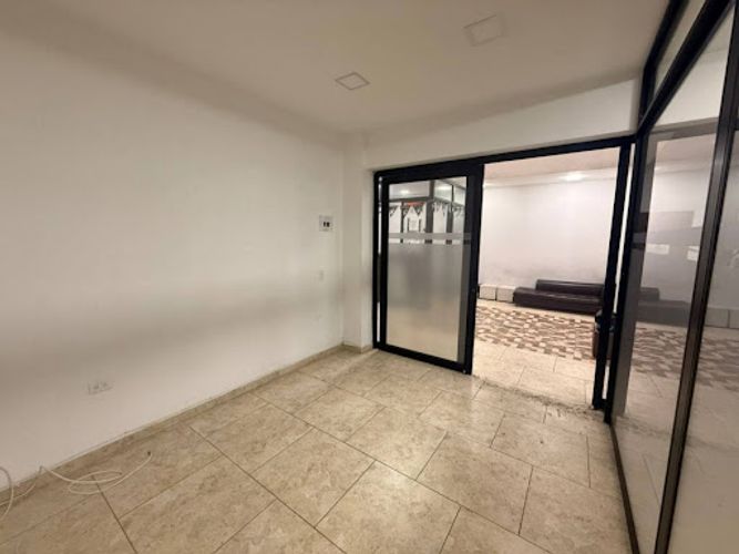 Local en arriendo en Centro, La Estrella, 25 m² · foto 21 de 24