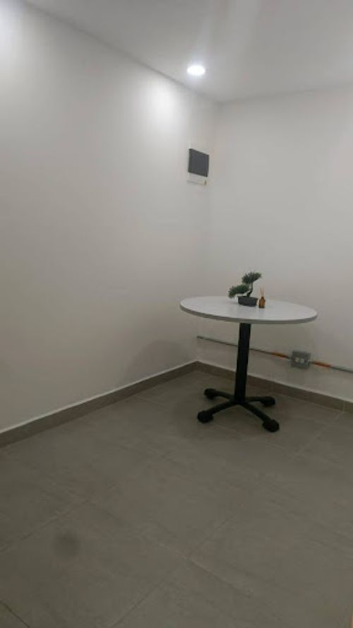 Local en arriendo en Ciudad Del Río, Medellín, 35 m² · foto 5 de 10
