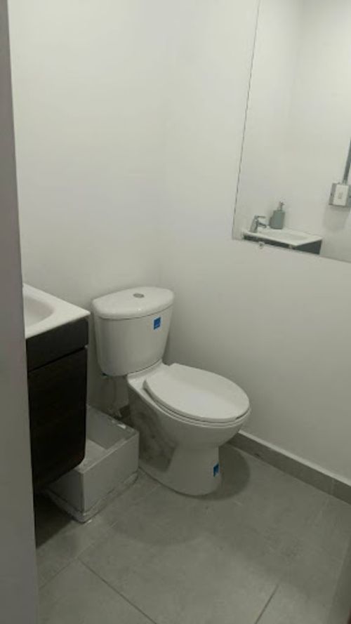 Local en arriendo en Ciudad Del Río, Medellín, 16 m² · foto 4 de 9