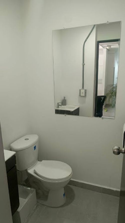 Local en arriendo en Ciudad Del Río, Medellín, 16 m² · foto 8 de 9