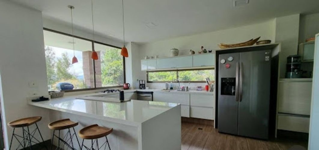 Casa de 5 alcobas en venta en El Tablazo, Rionegro, 420 m² · foto 2 de 12