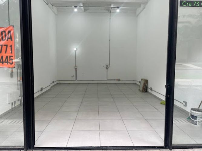 Local en arriendo en Los Colores, Medellín, 43 m² · foto 3 de 8