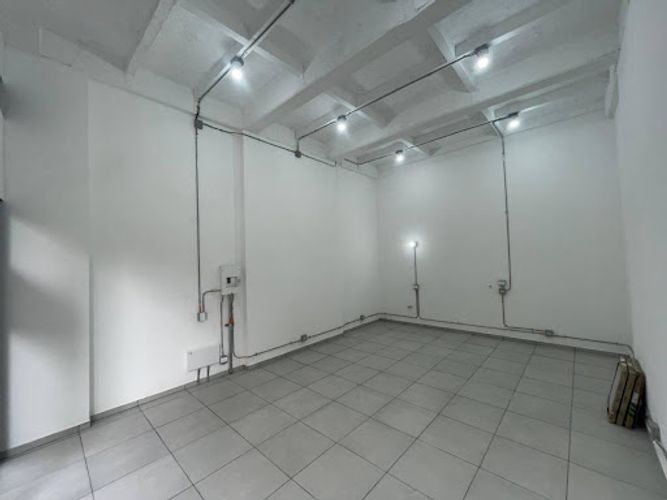 Local en arriendo en Los Colores, Medellín, 43 m² · foto 6 de 8
