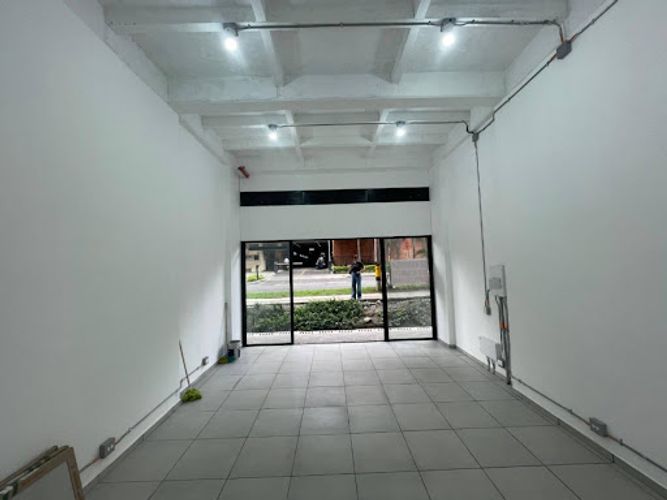 Local en arriendo en Los Colores, Medellín, 43 m² · foto 8 de 8