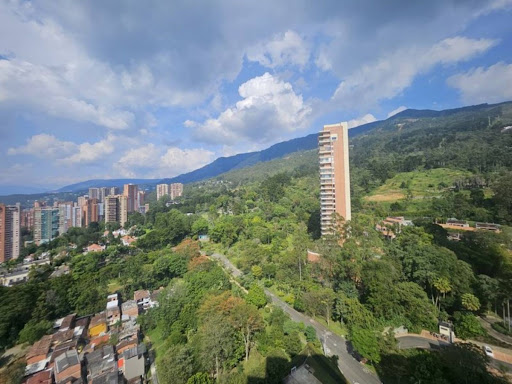 Apartamento en arriendo en El Tesoro, Medellín · foto 17 de 17
