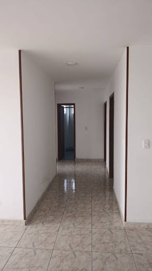 Apartamento de 4 alcobas en venta en Floralia I Sector, Bogotá, 110 m² · foto 7 de 16