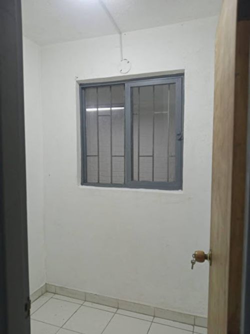 Bodega en arriendo en Perpetuo Socorro, Medellín, 140 m² · foto 6 de 7
