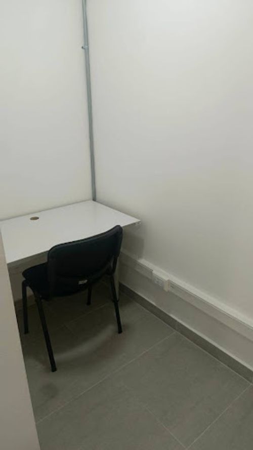 Local en arriendo en Ciudad Del Río, Medellín, 30 m² · foto 2 de 8