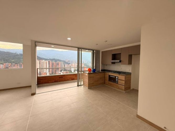 Apartamento de 2 alcobas en arriendo en La Doctora, Sabaneta, 75 m² · foto 2 de 23