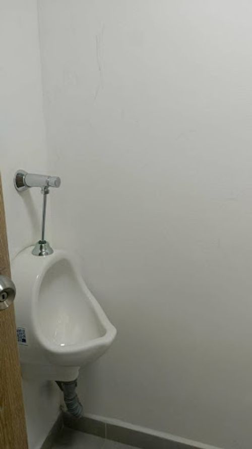 Local en arriendo en Ciudad Del Río, Medellín, 30 m² · foto 8 de 8
