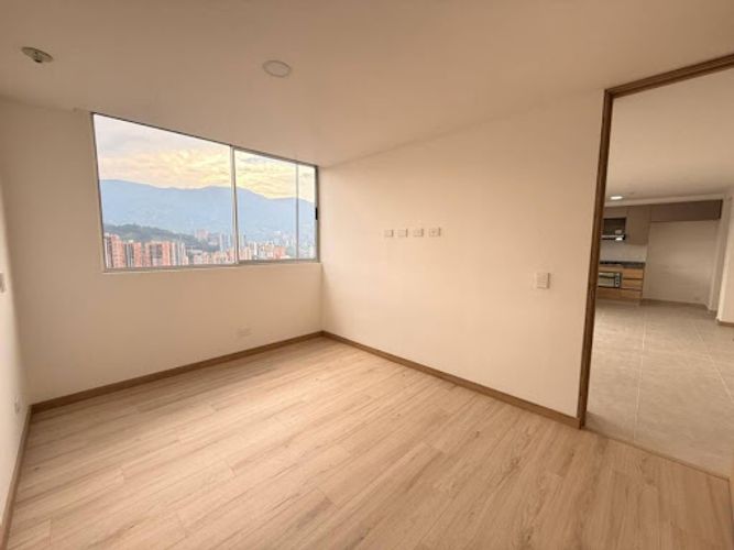 Apartamento de 2 alcobas en arriendo en La Doctora, Sabaneta, 75 m² · foto 10 de 23